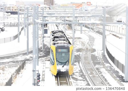 宇都宮平石站:輕軌與雪景 宇都宮平石站:輕軌與雪景 136470848
