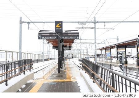 宇都宮平石站“輕軌與雪景” 宇都宮平石站“輕軌與雪景” 136472909