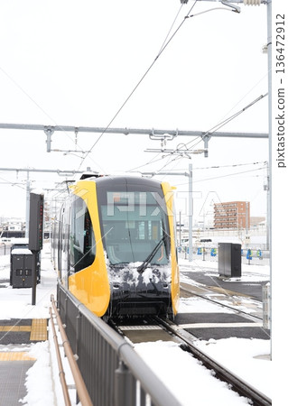 宇都宮平石站“輕軌與雪景” 136472912