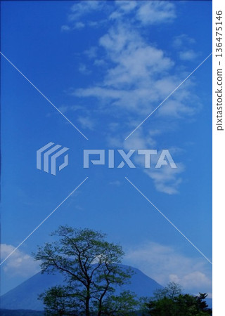 Blue sky, clouds and Mount Akagi. Fresh green trees. Fujimi Town, Gunma Prefecture. 136475146
