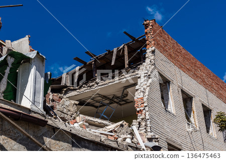 Donbass road, Ukraine Donbass road, Ukraine 136475463