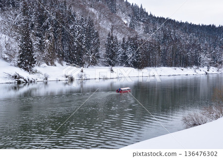 Winter Mogami River Kotatsu Boat Winter Mogami River Kotatsu Boat 136476302