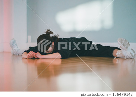 舞 舞蹈 跳舞 136479142