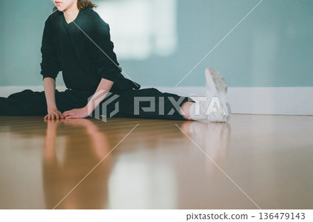 舞 舞蹈 跳舞 136479143