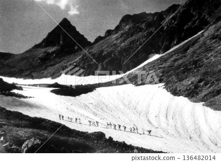 老照片，1953-1954年，攀登長野縣槍山 136482014