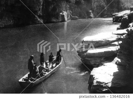 老照片，1953-1954年，埼玉縣長瀞谷，漂流 136482016