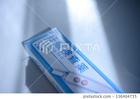 Pregnancy test box 136484735