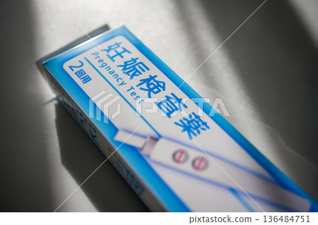 驗孕棒盒 136484751