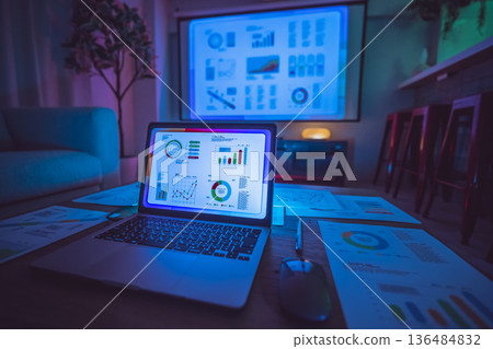 Nighttime data analysis work 136484832