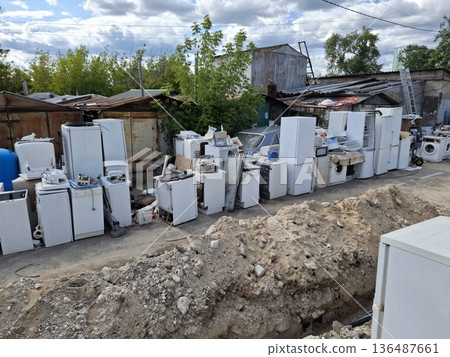 Washing machines, refrigerators at point of reception of non-working techniques Washing machines, refrigerators at point of reception of non-working techniques 136487661