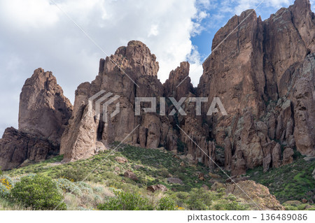 Superstition Mountains, Arizona, USA Superstition Mountains, Arizona, USA 136489086