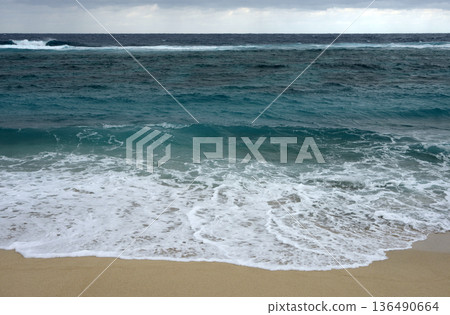 大濱海濱公園、藍色大海、奄美大島 大濱海濱公園、藍色大海、奄美大島 136490664