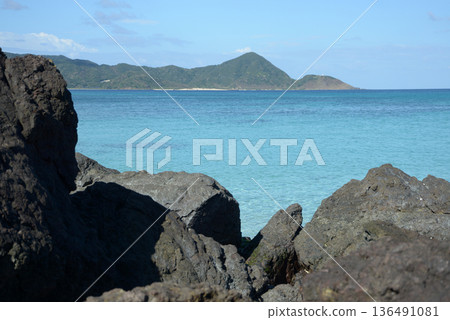 奄美大島宇多田原海灘 136491081