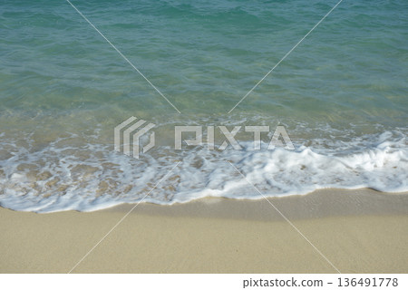 Beach, Wave Edge 136491778