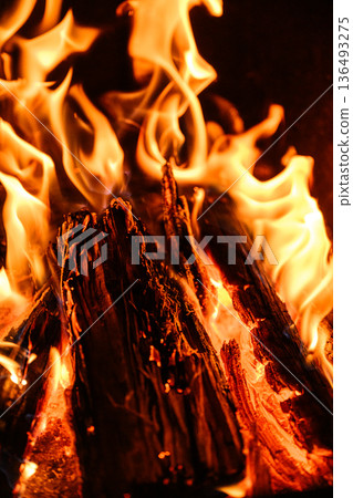 Burning flames, bonfire scene Burning flames, bonfire scene 136493275