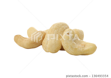 Cashew nuts arranged on a plain white background, PNG 136493354
