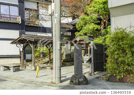 神之山溫泉,溫泉的發源地,位於山形縣神之山市 神之山溫泉,溫泉的發源地,位於山形縣神之山市 136493559