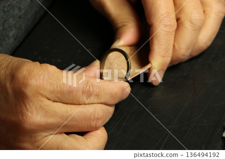 Make a leather craft keychain 136494192