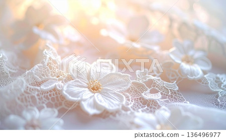 柔軟細緻的白色蕾絲背景材質 柔軟細緻的白色蕾絲背景材質 136496977