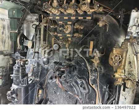 這是位於東京都北區王子站附近主題樂園內的D51型機車的機房和煤窯。 這是位於東京都北區王子站附近主題樂園內的D51型機車的機房和煤窯。 136497022