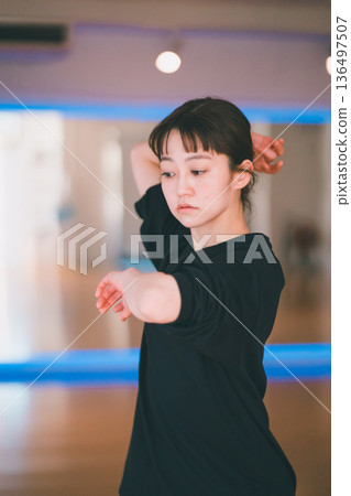 舞 舞蹈 跳舞 136497507