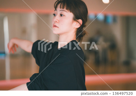 舞 舞蹈 跳舞 136497520