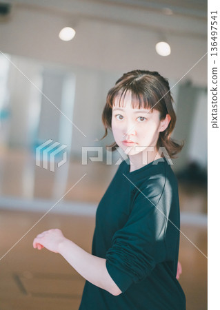 舞 舞蹈 跳舞 136497541