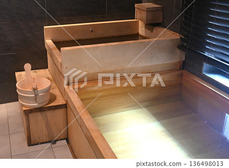 柏樹浴池景色 柏樹浴池景色 136498013