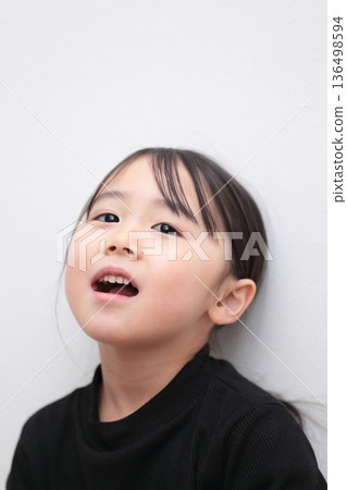 4歲女孩(白色背景,無背景) 4歲女孩(白色背景,無背景) 136498594