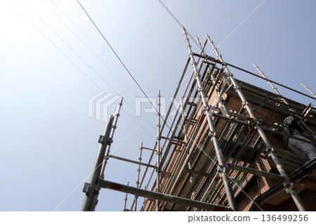 建築鷹架、外牆更換、金屬板材、鍍錫鐵皮噴漆工程 建築鷹架、外牆更換、金屬板材、鍍錫鐵皮噴漆工程 136499256