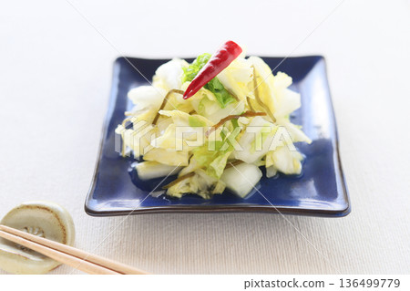 Enjoy winter vegetables! Pickled Chinese cabbage Enjoy winter vegetables! Pickled Chinese cabbage 136499779
