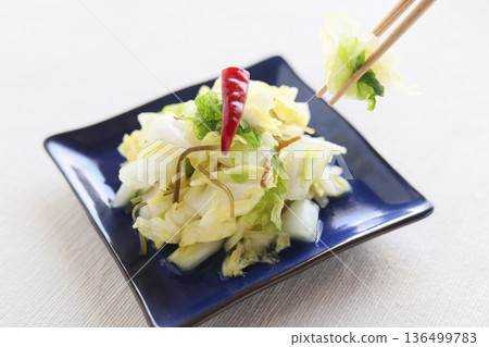 Enjoy winter vegetables! Pickled Chinese cabbage Enjoy winter vegetables! Pickled Chinese cabbage 136499783