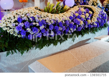 Fashionable flower altar 136501735