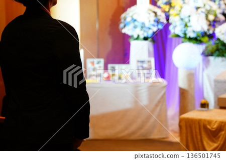儀式小姐 136501745