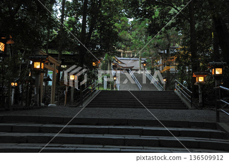黃昏時分的大見輪神社 136509912