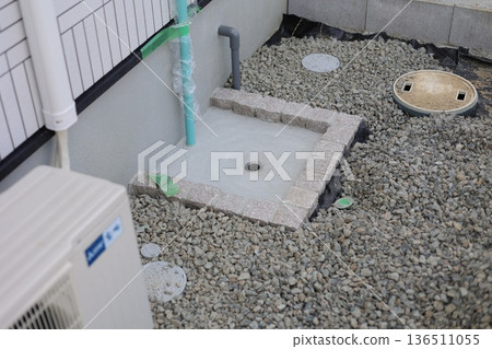 Exterior construction Exterior construction 136511055