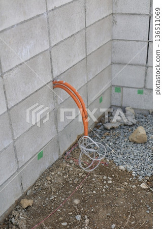 Exterior construction 136511069