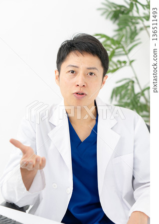 Medical white coat men conversation 136511493