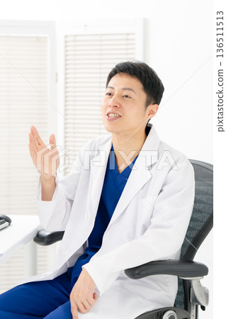 Medical white coat men conversation 136511513
