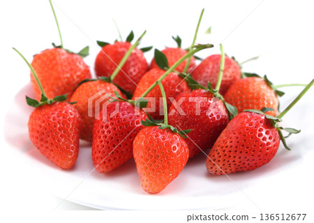 Fresh strawberries Fresh strawberries 136512677