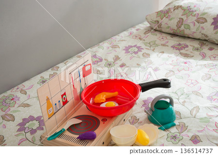Kitchen toys to play kitchen 136514737