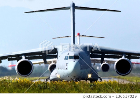 Kawasaki C-2 136517029