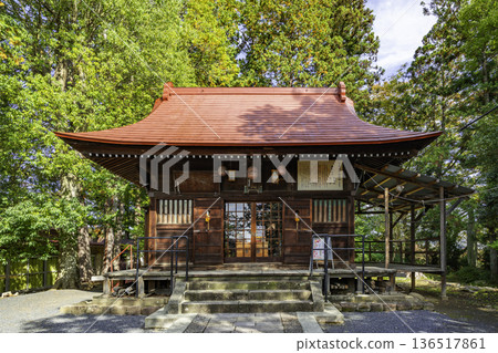 山形縣上山市上山月岡神社參拜殿 山形縣上山市上山月岡神社參拜殿 136517861