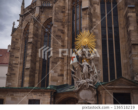 Saint Stephens Cathedral Stephansplatz Vienna Summer Cityscape 136518219