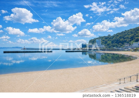 熱海,沙灘與藍天 熱海,沙灘與藍天 136518819