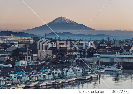 Mount Fuji seen from Mochimune Fishing Port in Shizuoka City, Shizuoka Prefecture in the early morning of winter Mount Fuji seen from Mochimune Fishing Port in Shizuoka City, Shizuoka Prefecture in the early morning of winter 136522783
