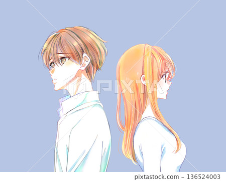 男女背靠背站著，表情消極。 136524003