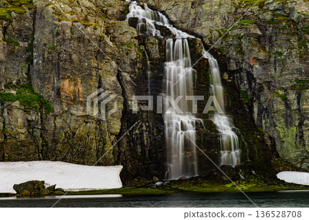 Mountain lake waterfall Flotvatnet Norway Mountain lake waterfall Flotvatnet Norway 136528708