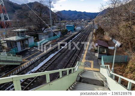 JR Agatsuma Line, Iwashima Station, Higashiagatsuma Town, Gunma Prefecture JR Agatsuma Line, Iwashima Station, Higashiagatsuma Town, Gunma Prefecture 136528976
