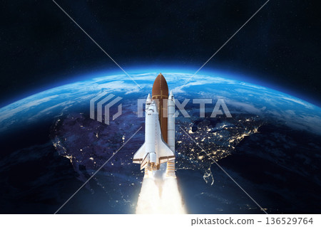 Rocket liftoff. Spaceship flight. 136529764